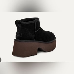 SIZE. 6. WOMEN'S. UGG CLASSIC.  Black and Brown Platform Shoes